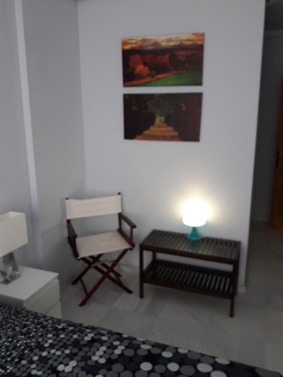 Apartamento Las 4 Palmeras กอร์โดบา ภายนอก รูปภาพ