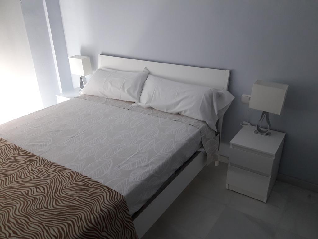 Apartamento Las 4 Palmeras กอร์โดบา ภายนอก รูปภาพ