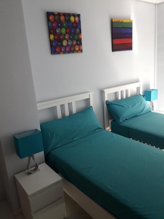 Apartamento Las 4 Palmeras กอร์โดบา ภายนอก รูปภาพ